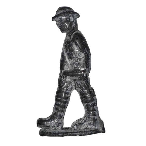 VINTAGE LOT OF 2 WORLD WAR I LEAD ARMY MEN. WALKING MAN & SOLDIER W/MORTAR GUN - Picture 4 of 7